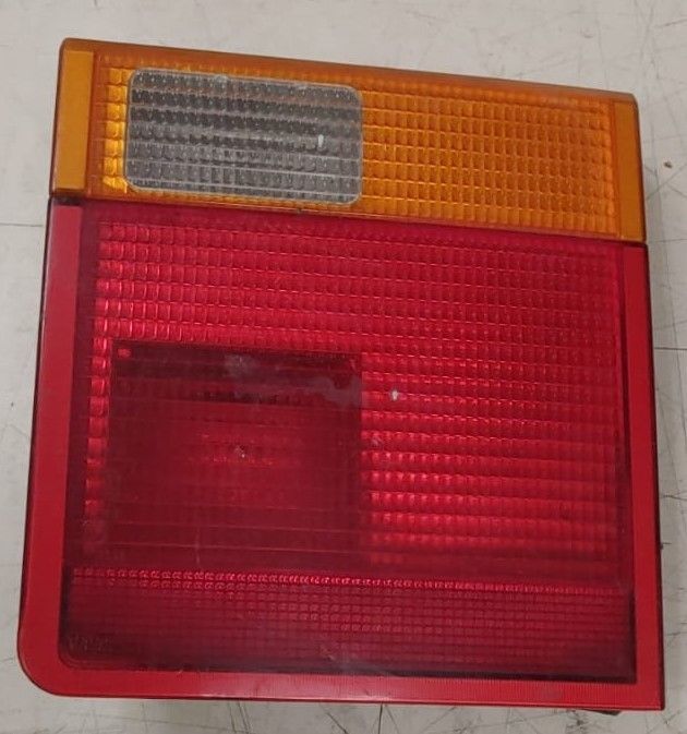 Piloto trasero de porton Derecho Range Rover P38 REF AMR4724