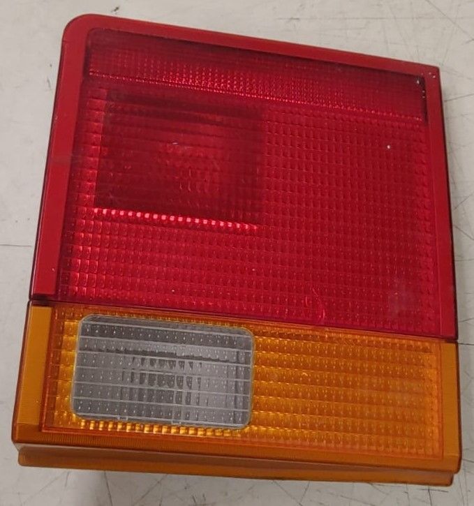 Piloto trasero de porton izquierdo Range Rover P38 REF AMR4725