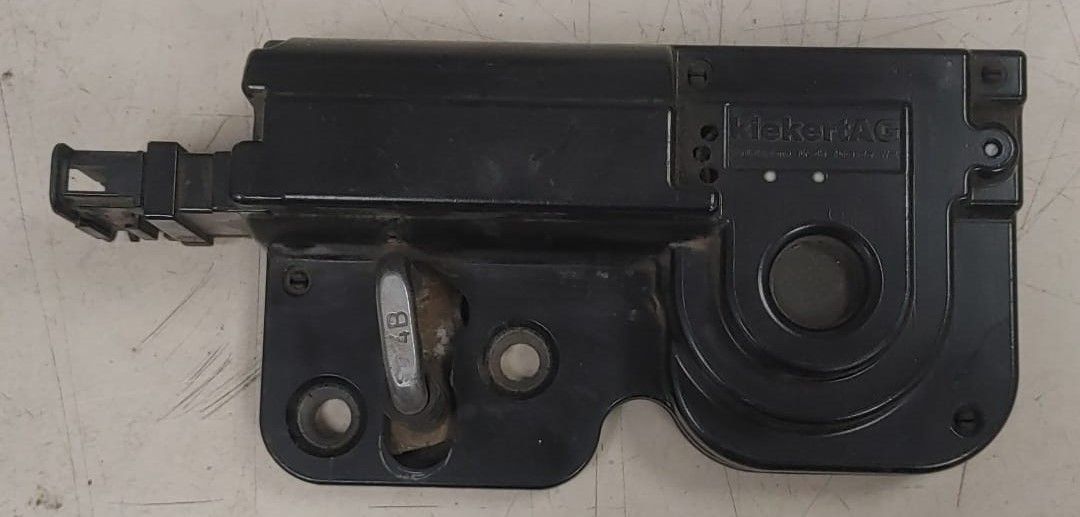 Cerradura porton Porsche Cayenne 4.5 V8 340cv  2003-2007  OEM 7L0827511