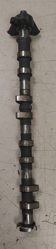 Arbol levas admision derecho Porsche Cayenne 4.5 V8 340cv  2003-2007  OEM 9482113R 9102