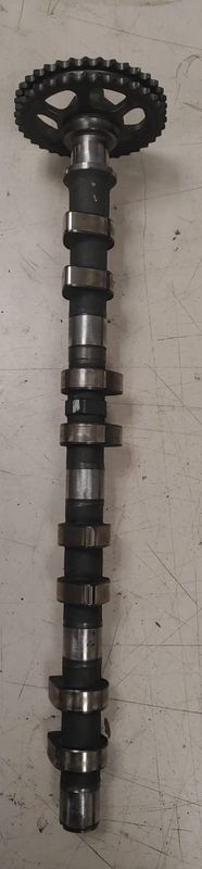 Arbol levas escape derecho Porsche Cayenne 4.5 V8 340cv  2003-2007  OEM 9482123R 8873