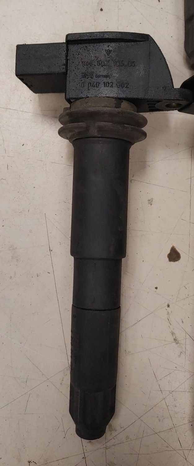 Bobina encendido 948.802.104.05     94880210405  Porsche Cayenne 4.5 V8 340cv  2003-2007  OEM 0 040 102 002