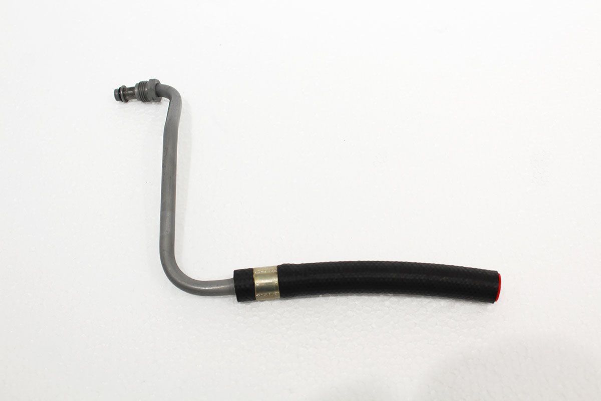 Manguito dirección entre caja direccion y bote liquido Land Rover Defender 300  REF qeh102390