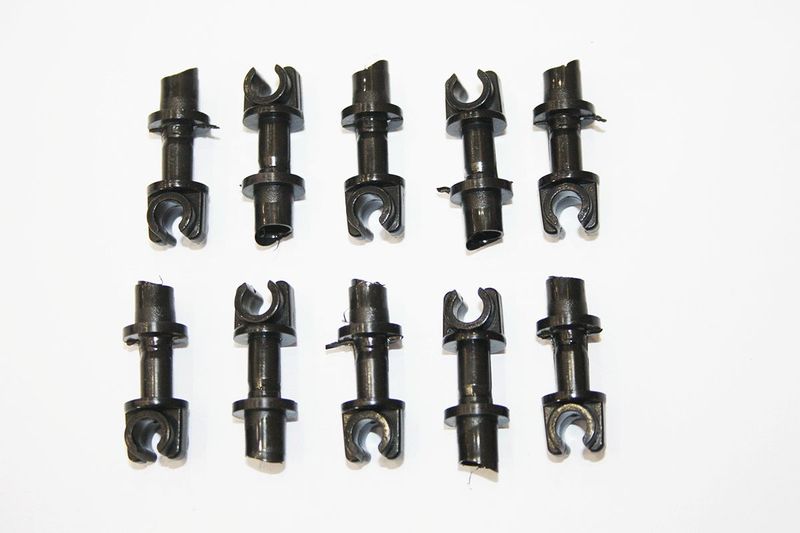 Grapa clip soporte cables tubos Land Rover Discovery , Defender, Range Rover clasic REF crc1250L