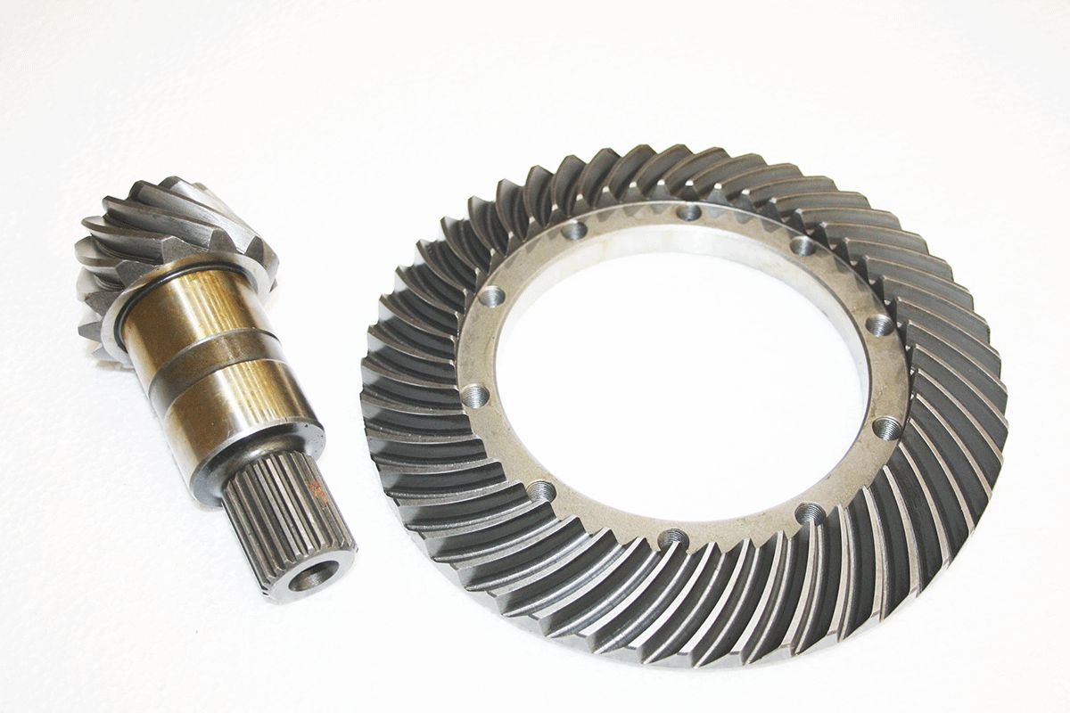 CORONA Y PIÑON RANGE ROVER P38  Y LAND ROVER DEFENDER 110 trasera REF  LR027528