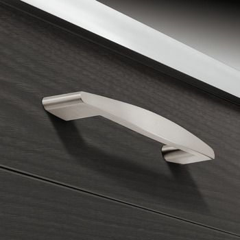 D Pull Handle, Zinc Alloy, Fixing Centre Montrose Polished chrome