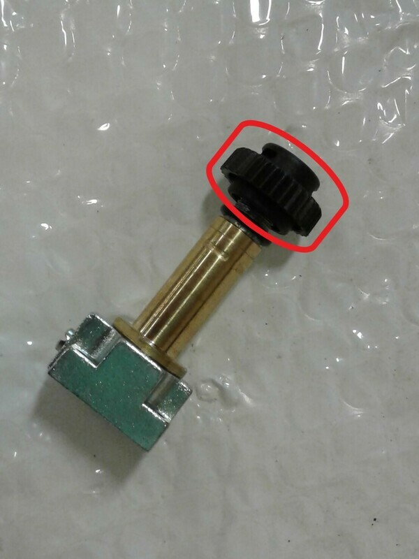 Plastic Vent Cap for Cartridge for Q130  (Air Valve)