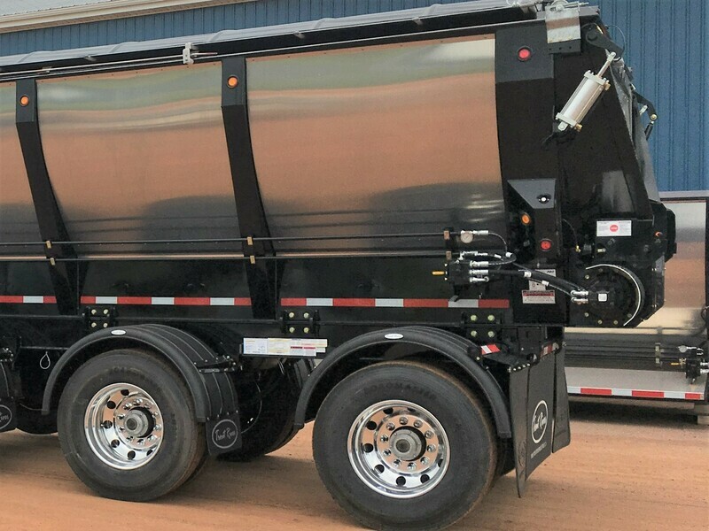 Poly Fender w/Trout River Logo