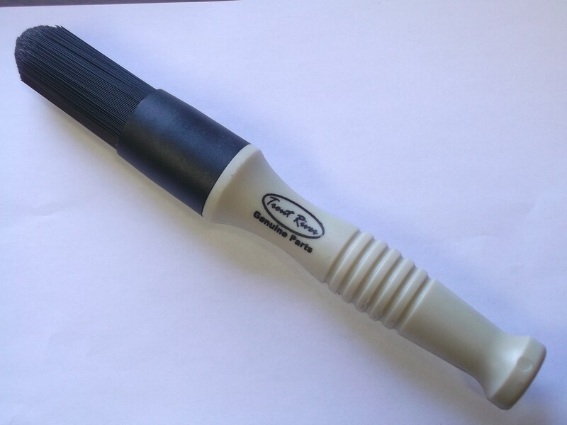 Genuine Trout River Oiler Brush