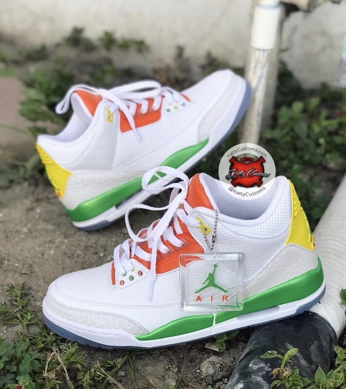 Squirt Jordan 4s
