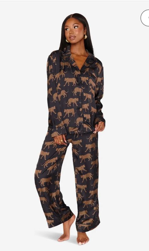 Luxurious Leopard Print Silky Pajama Set