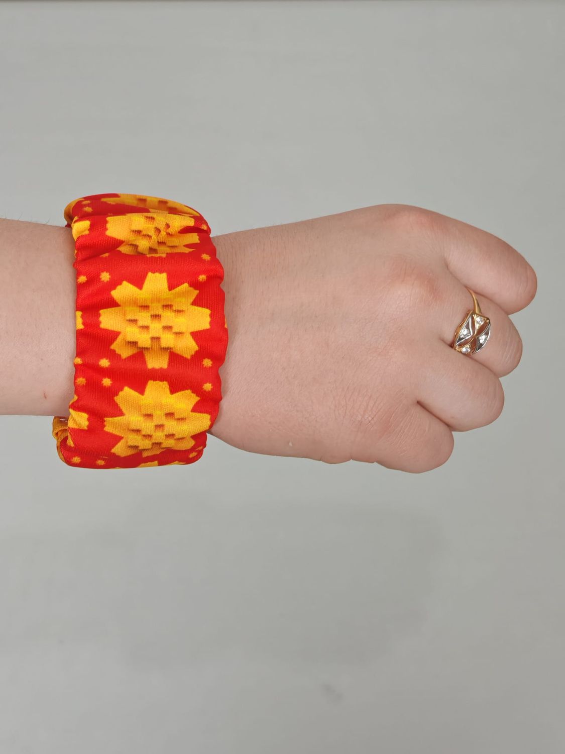 اسوار ورده العرفج احمر