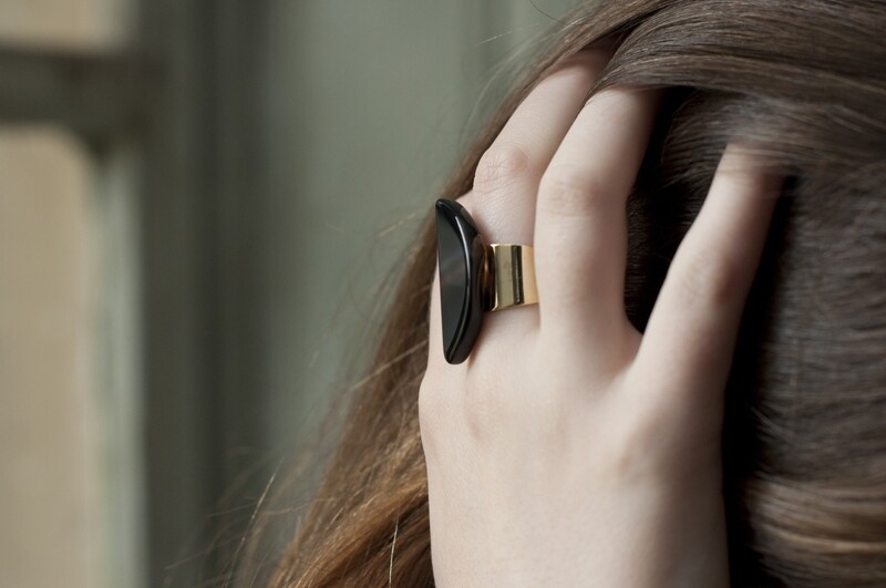 Bague Eclipse pierre agate noire-Azucar Bijoux - doré 16K