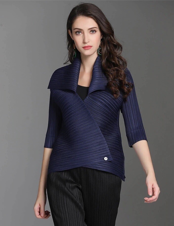 3/4 Sleeve Luxe Pleated Stretch Jacket