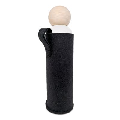 Bottle with Swiss pine cap and felt bag 1 litre - Zirbenfamilie