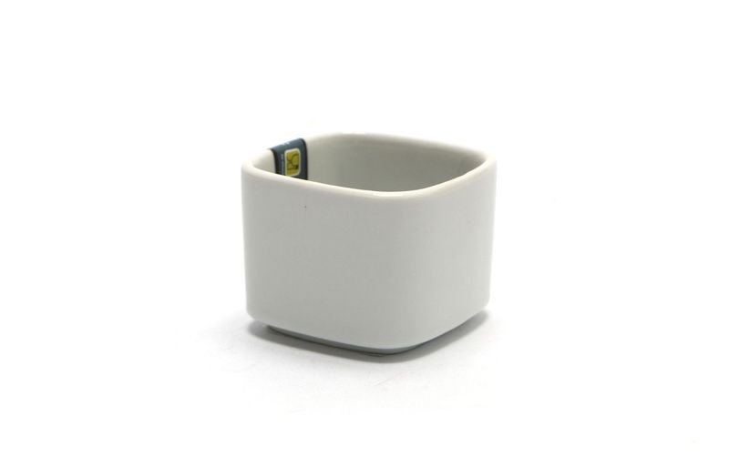 Square Bowl 5.8 x 4.7 cm Justwhite - Lioness