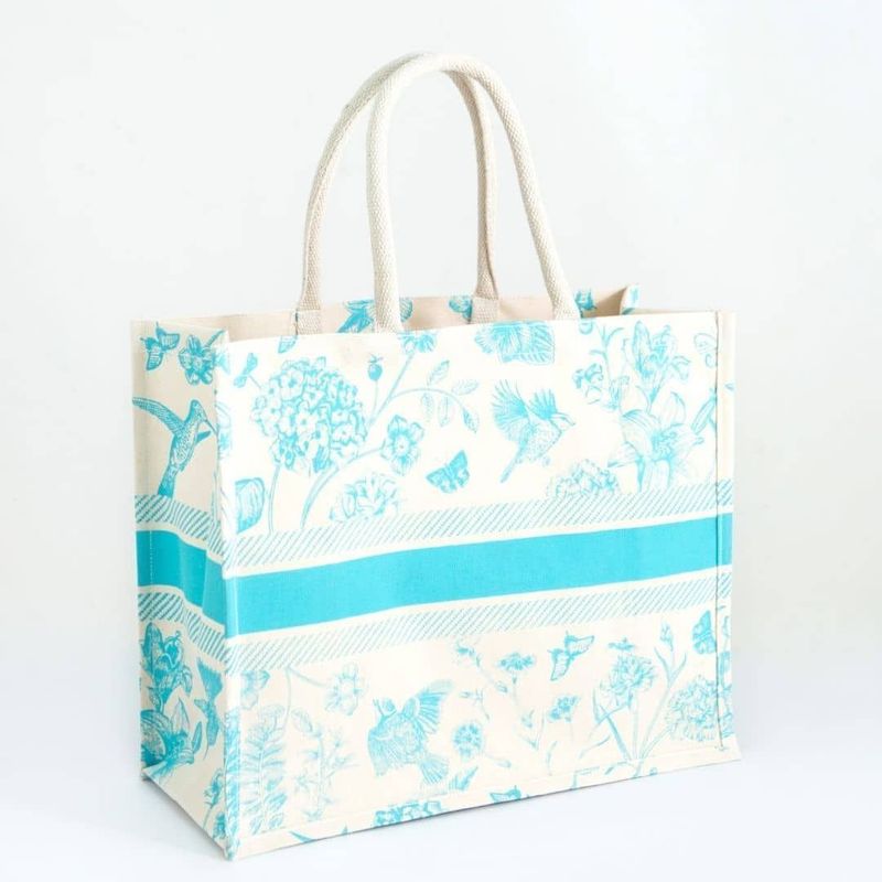Natural jute shopper with laminated lining