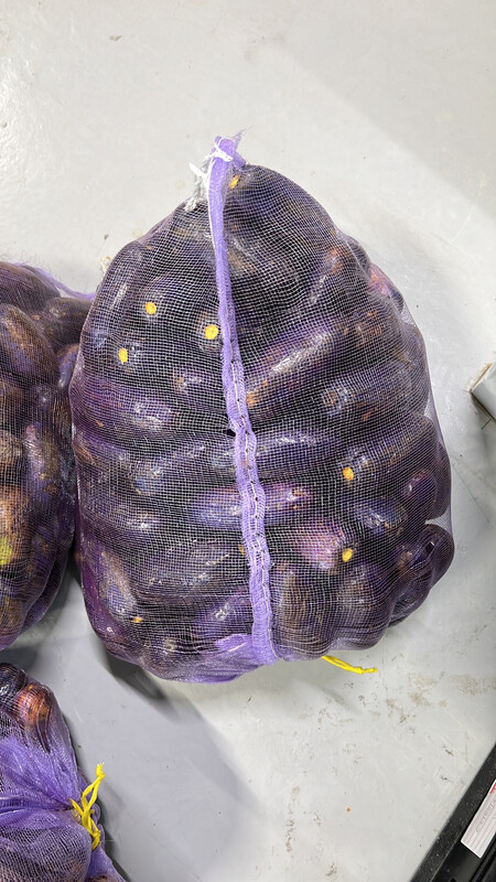 Ube - Safu - Plum (Fresh) 10kg 