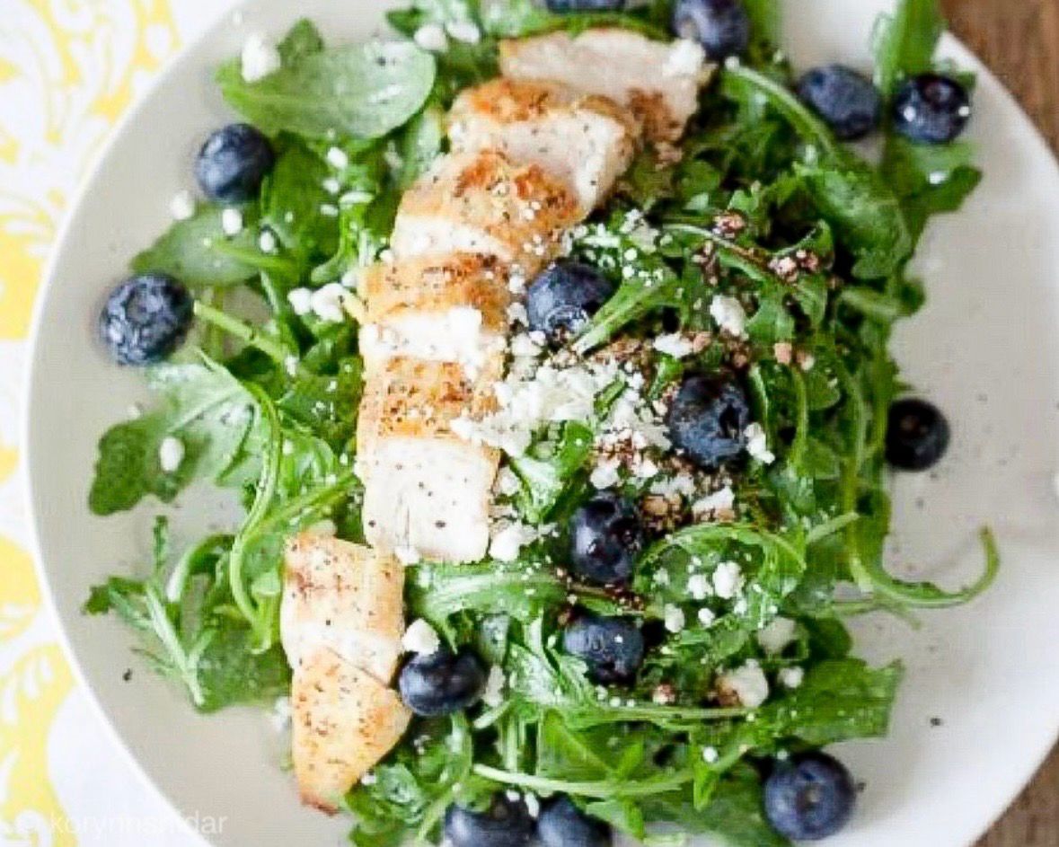 8oz Lemon Goat Cheese Chicken Blueberry Arugula Salad