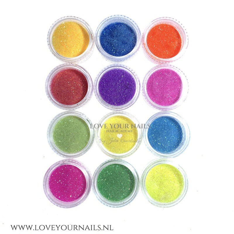 Set of 12 semi-transparent glitters, 3g