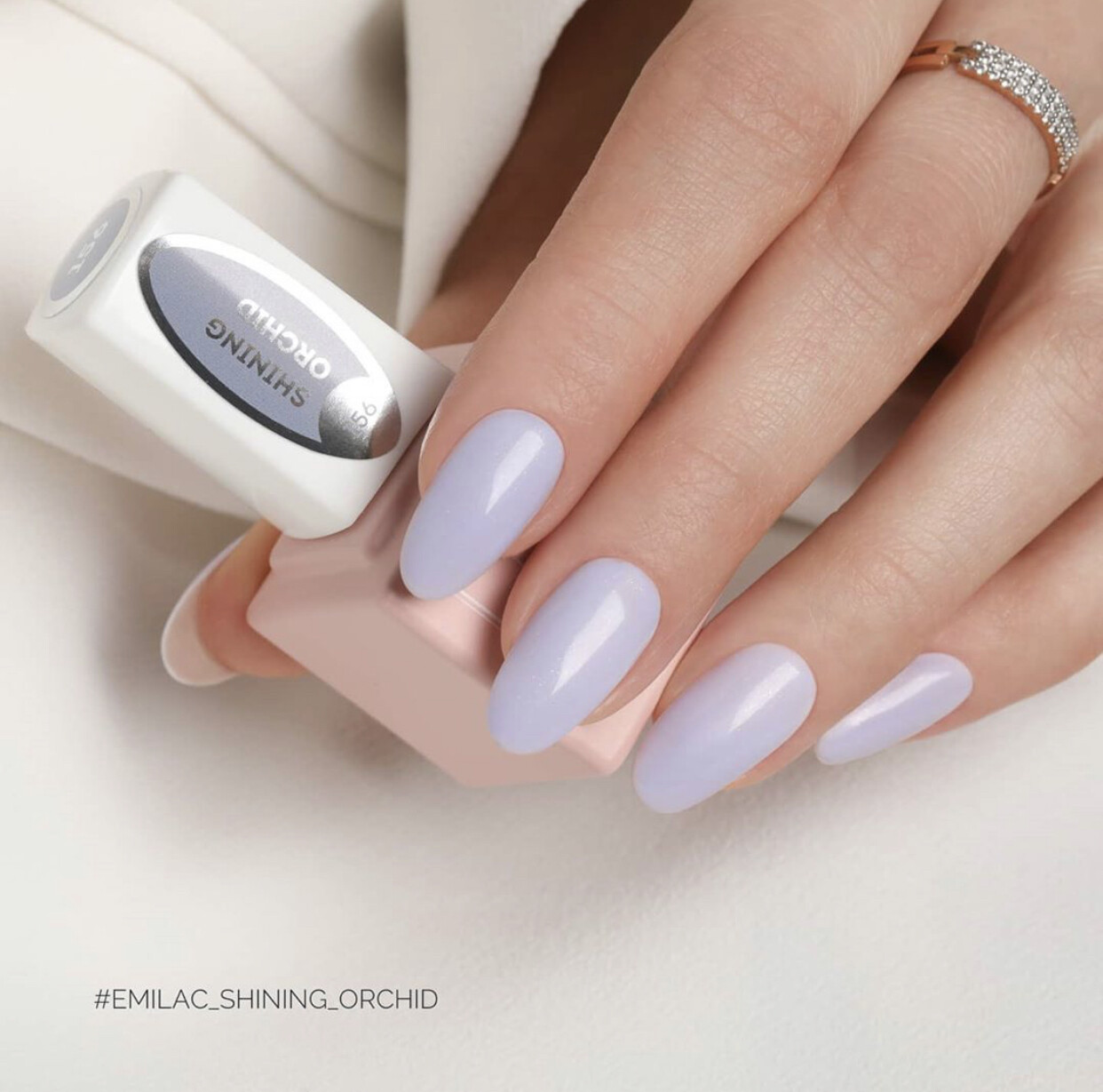 E.MiLac #156 Shining Orchid — feminine light-lilac shade with silver shimmer