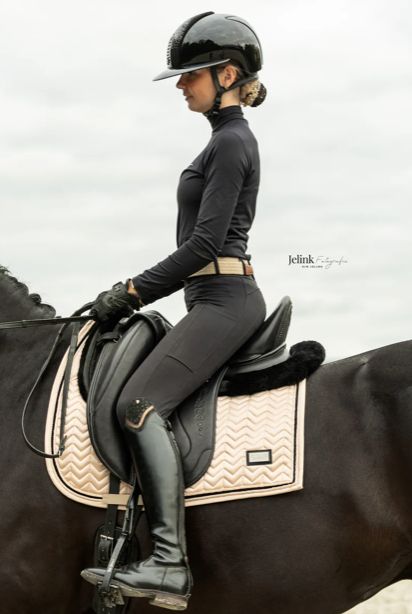 Hopmans Equestrian - Champagne met zwarte glitterrand