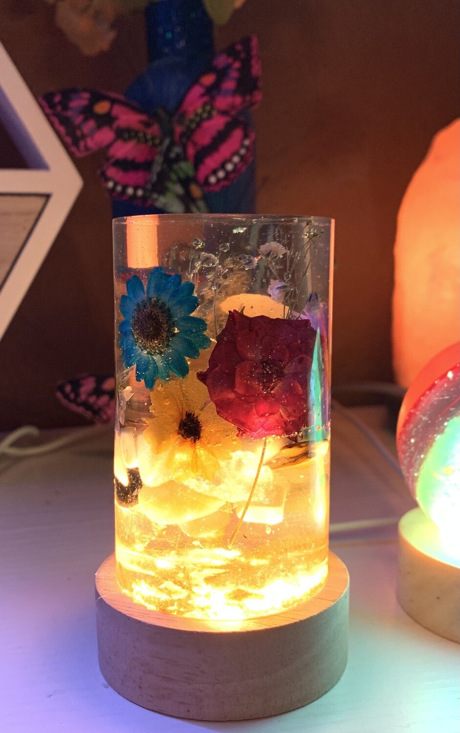 Reiki Charged Flowers / Chakra Stone Lamp