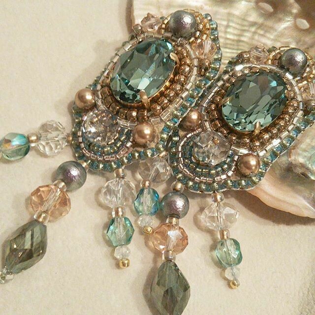 smoky green　ピアス