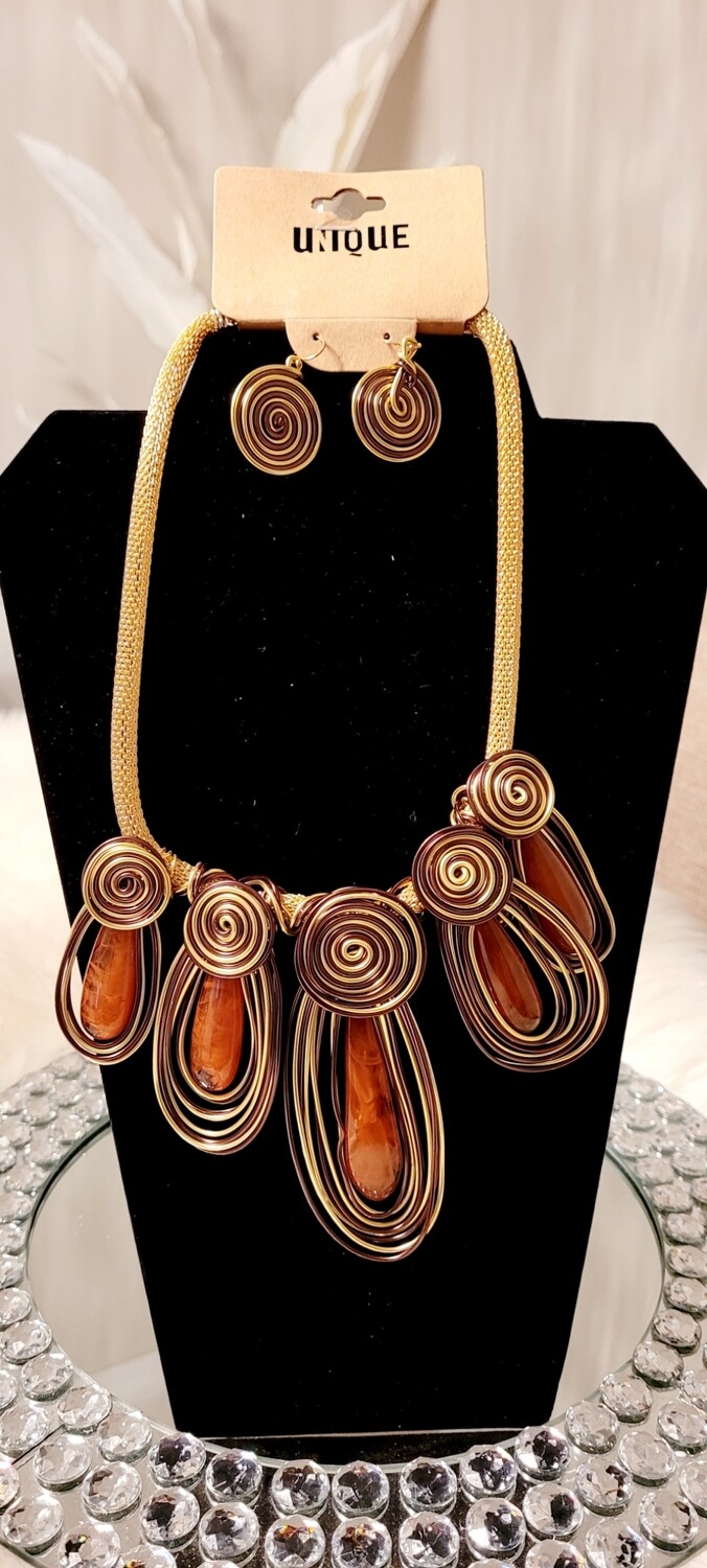 Cognac Wired Necklace Set