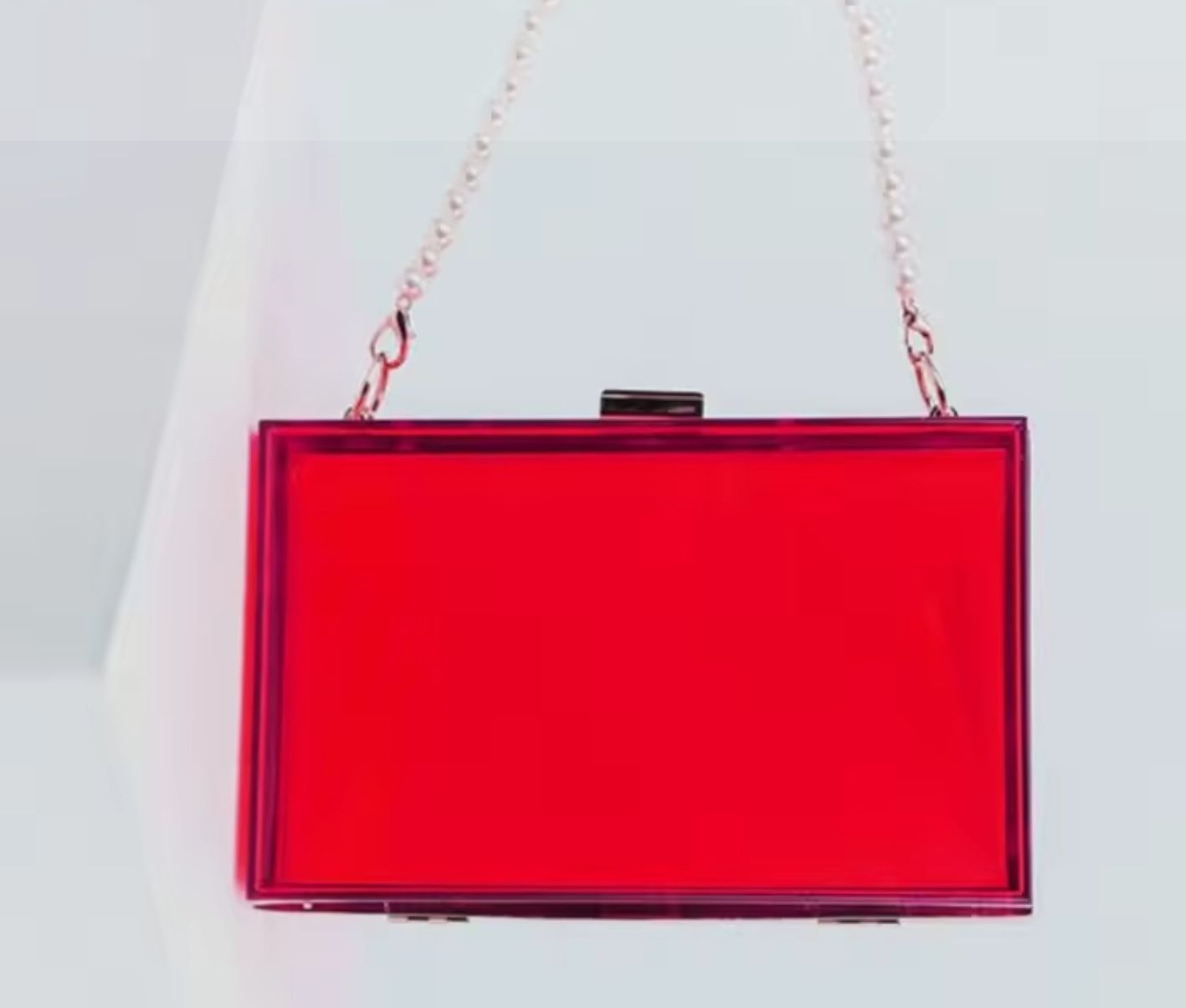 Delta Customizable Clutch