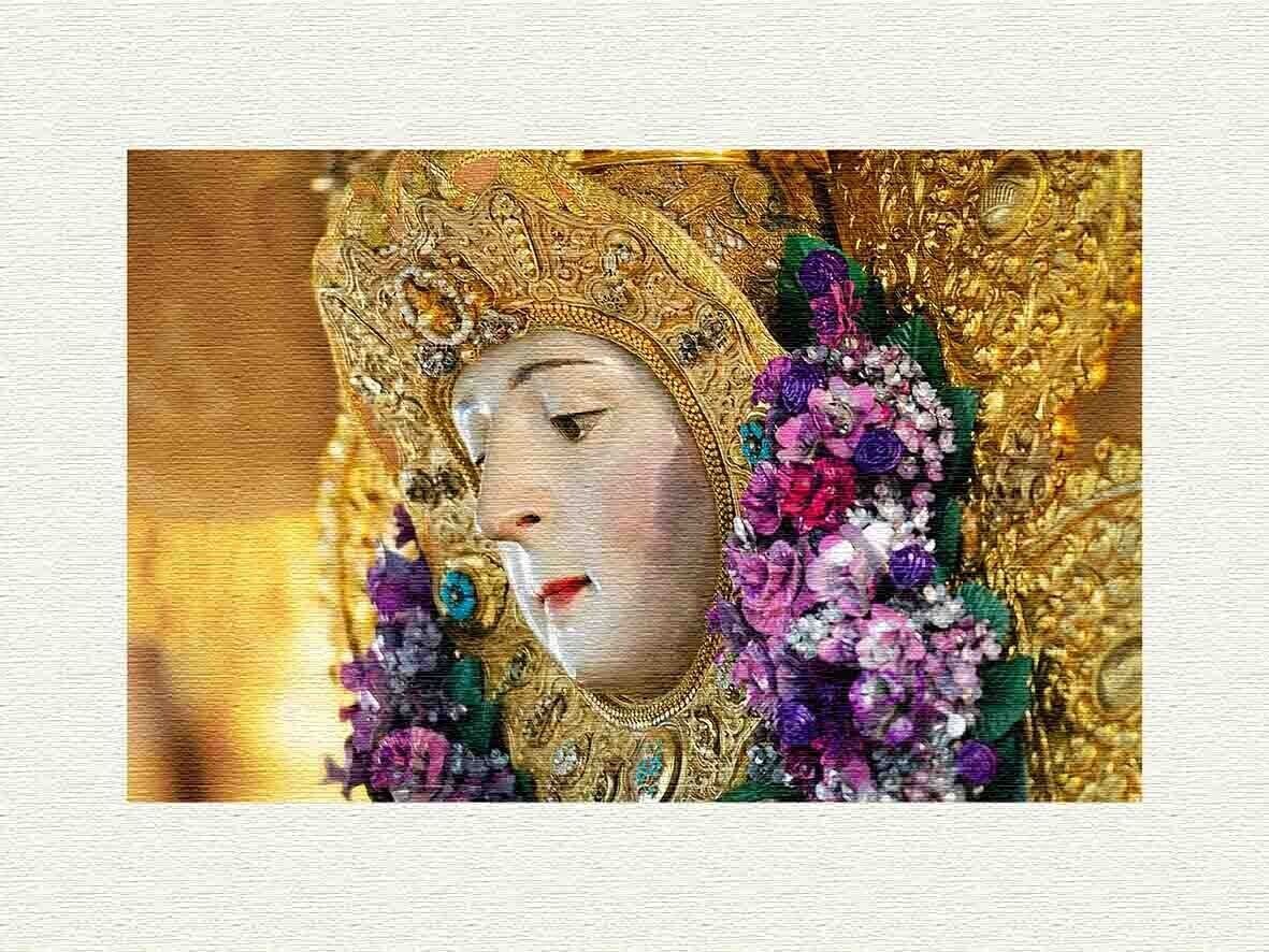 Cara de la Virgen del Rocío