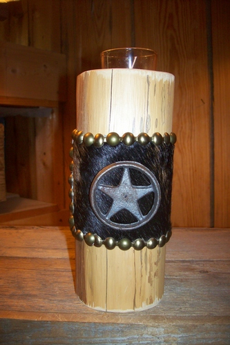 Western Cedar Log Candle w/ Star