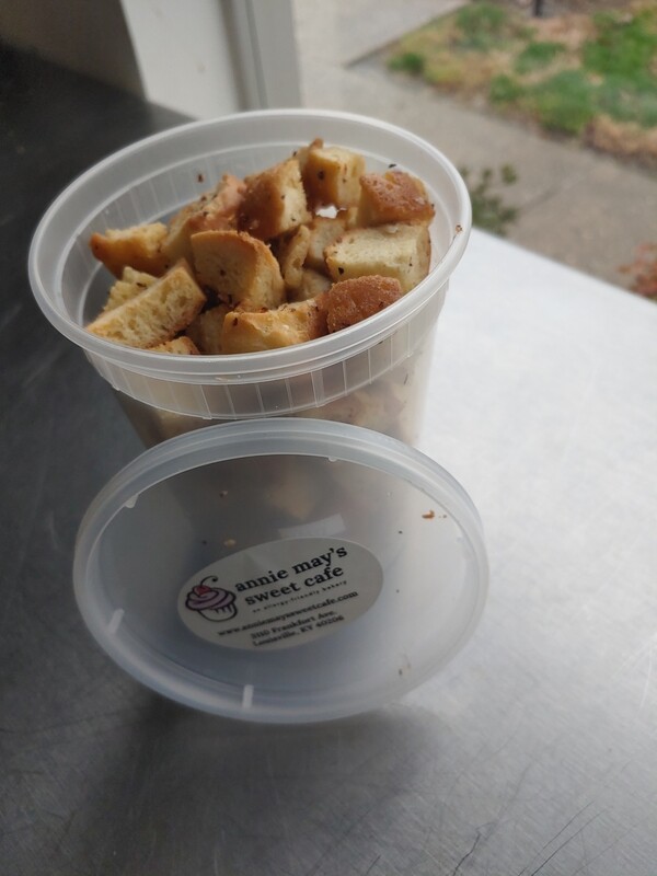 Everything croutons