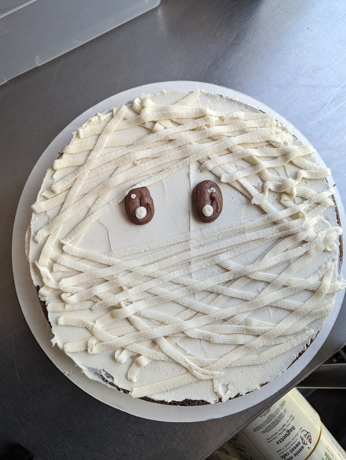 Spooky cookie cake 8" or 12" Spooky cookie cake 8" or 12"