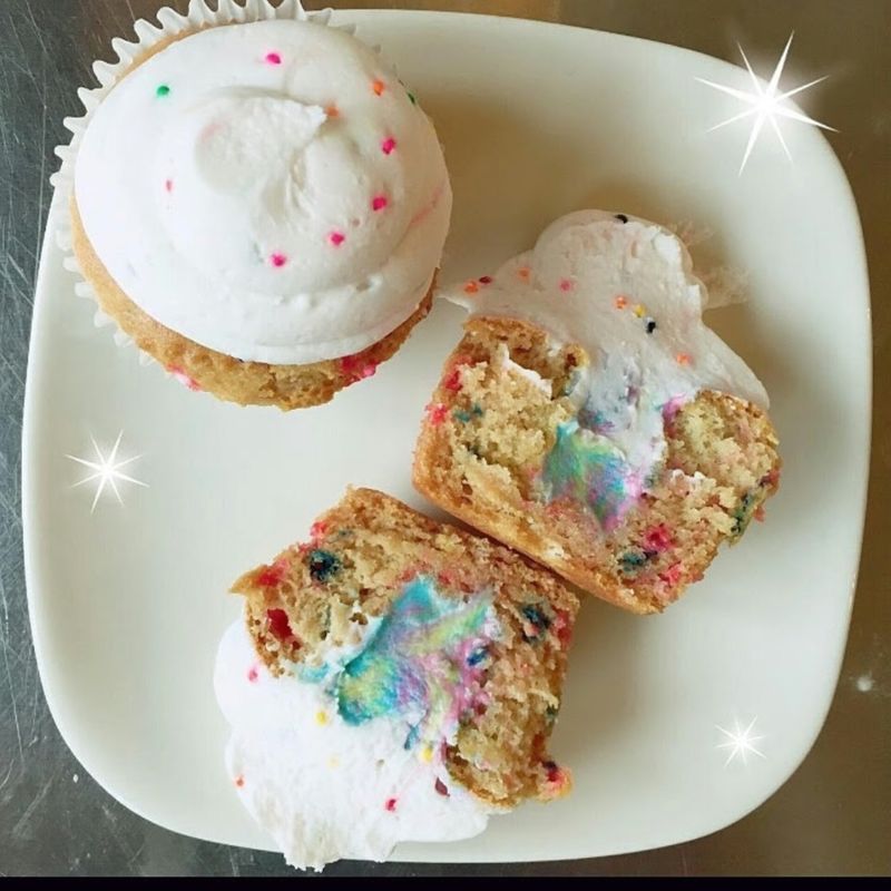 Confetti Cupcakes (qty 4)