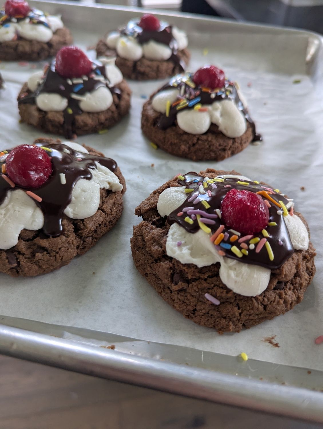 Fudge Sundae Cookies (1dz) Fudge Sundae Cookies (1dz)