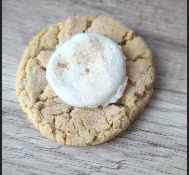 Stuffed Snickerdoodle Cookies (1dz) Stuffed Snickerdoodle Cookies (1dz)
