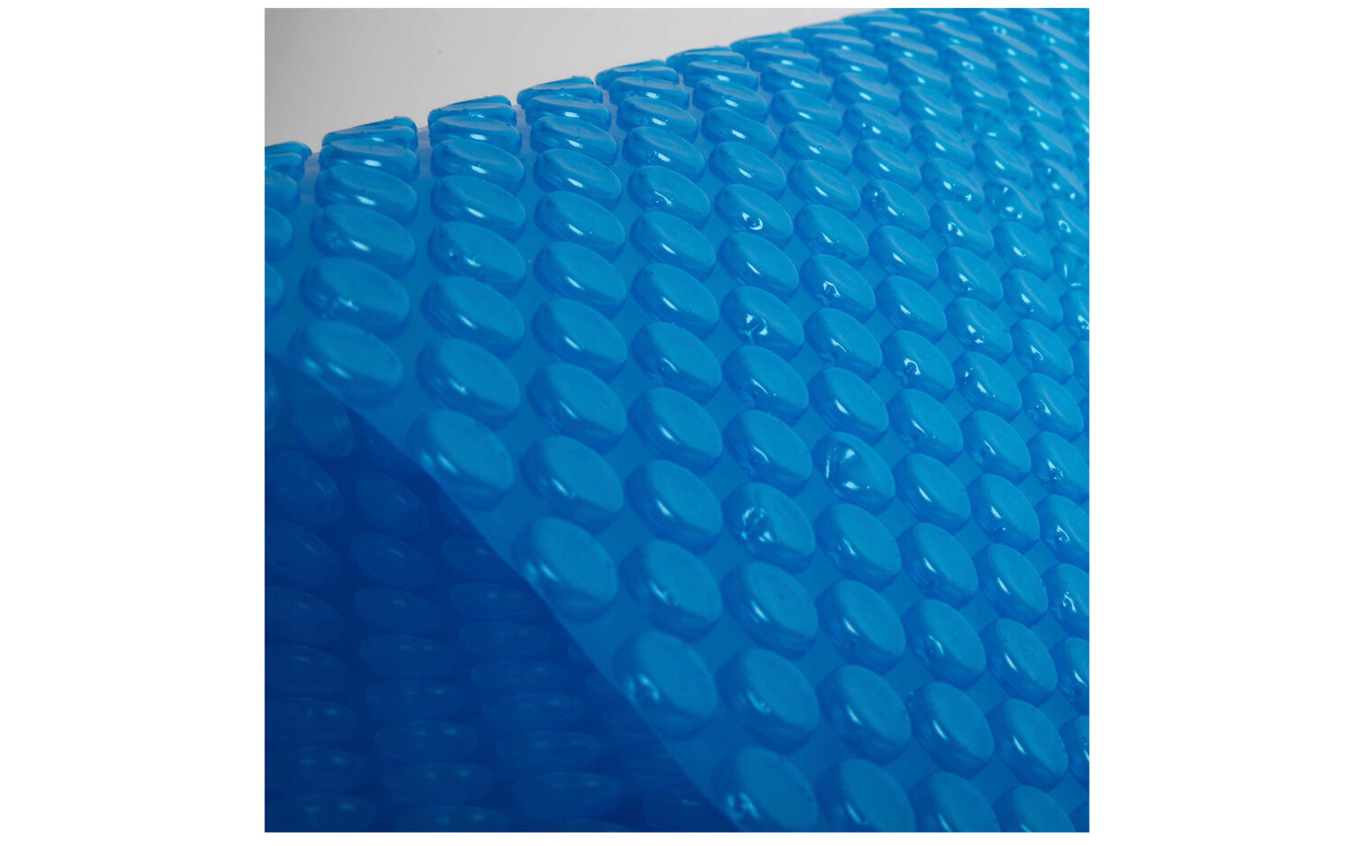 Blue Wave 12-mil Solar Blanket for Hot Tubs - 7-ft x 8-ft Rectangular Spa Cover with UV-Resistant Thermal Bubbles