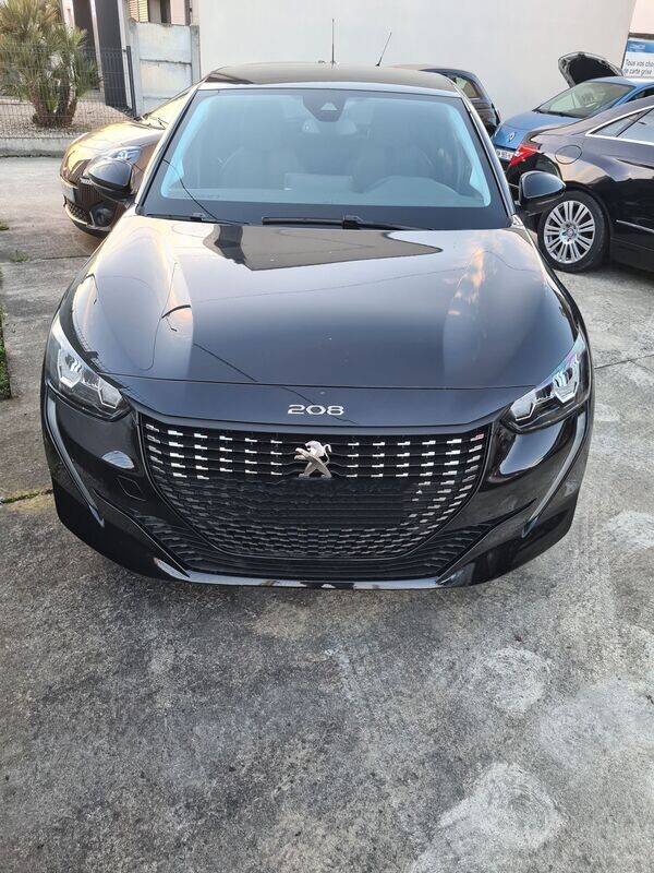 Peugeot 208 100 S&S EAT8 -ALLURE