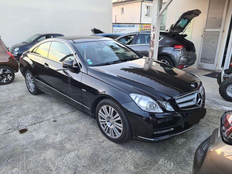 Mercedes Coupé 350 CDi 3.0 CDI V6 24V DPF 7G-Tronic BlueEFFICIENCY 231 cv
Boîte auto