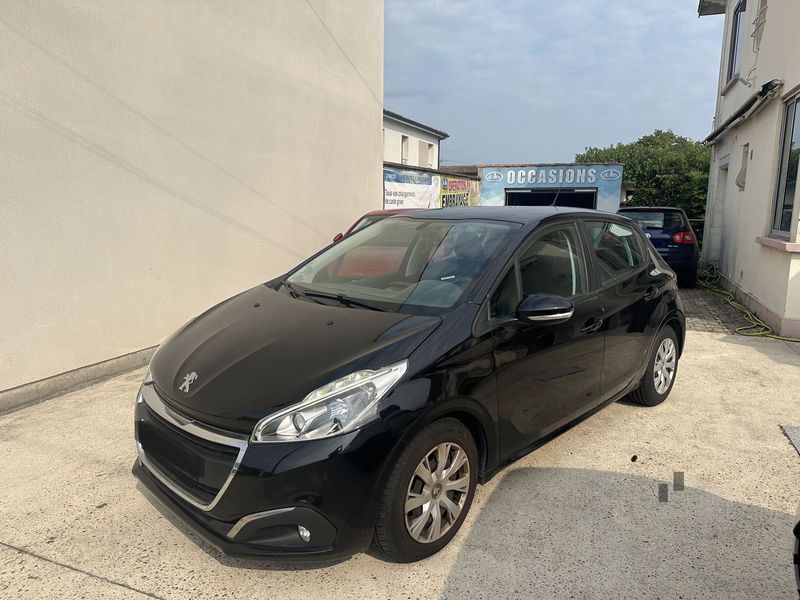 Peugeot 208 1.6 BLUEHDI 100CH ALLURE 5P