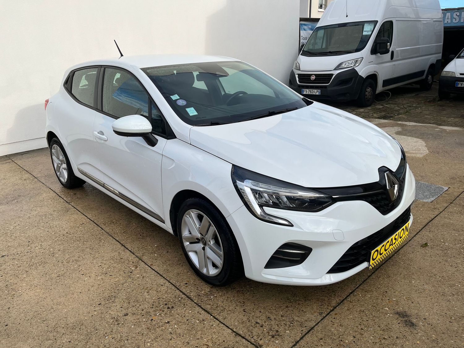 RENAULT CLIO V 1.0 Tce - 90 - Business AVEC CARPLAY ET RADAR AR