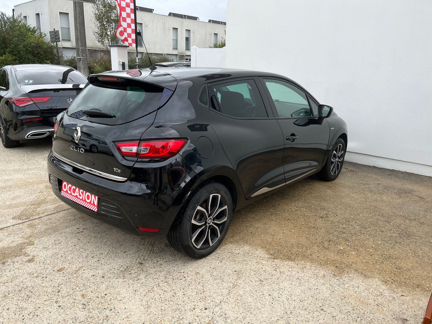 Renault clio tce 90 energy limited garantie 12 mois