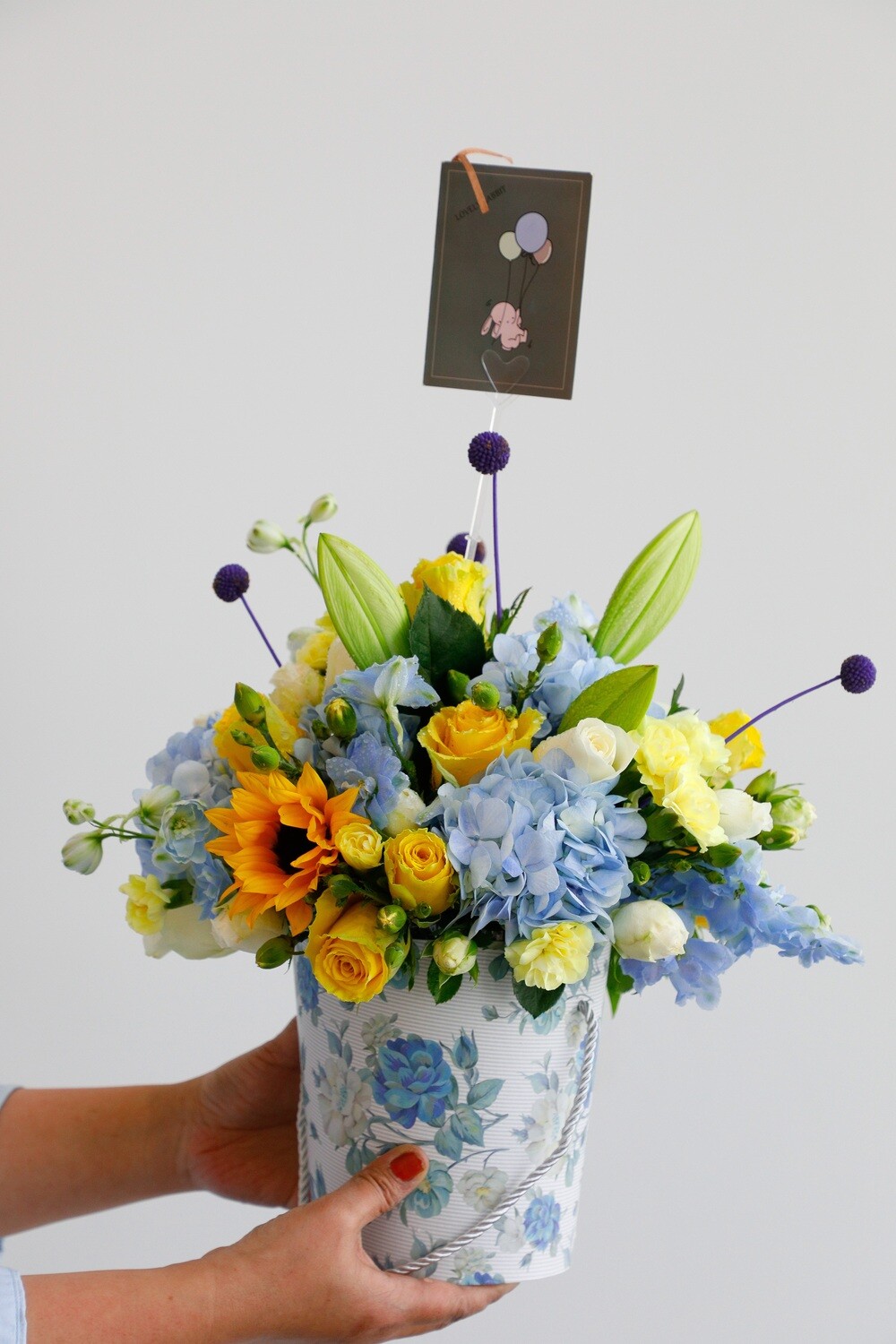 Mix Sunshine Flowers With Box