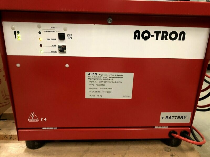 Chargeur de batterie de chariot élévateur 36V-80A