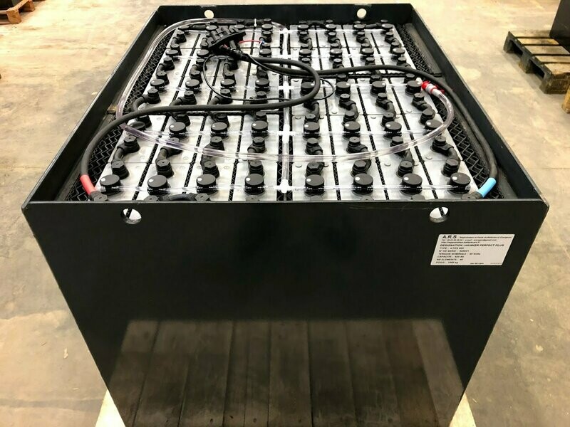 Batterie pour chariot TOYOTA FBMF30 ( 80V-620Ah) ou ( 80V-775Ah )