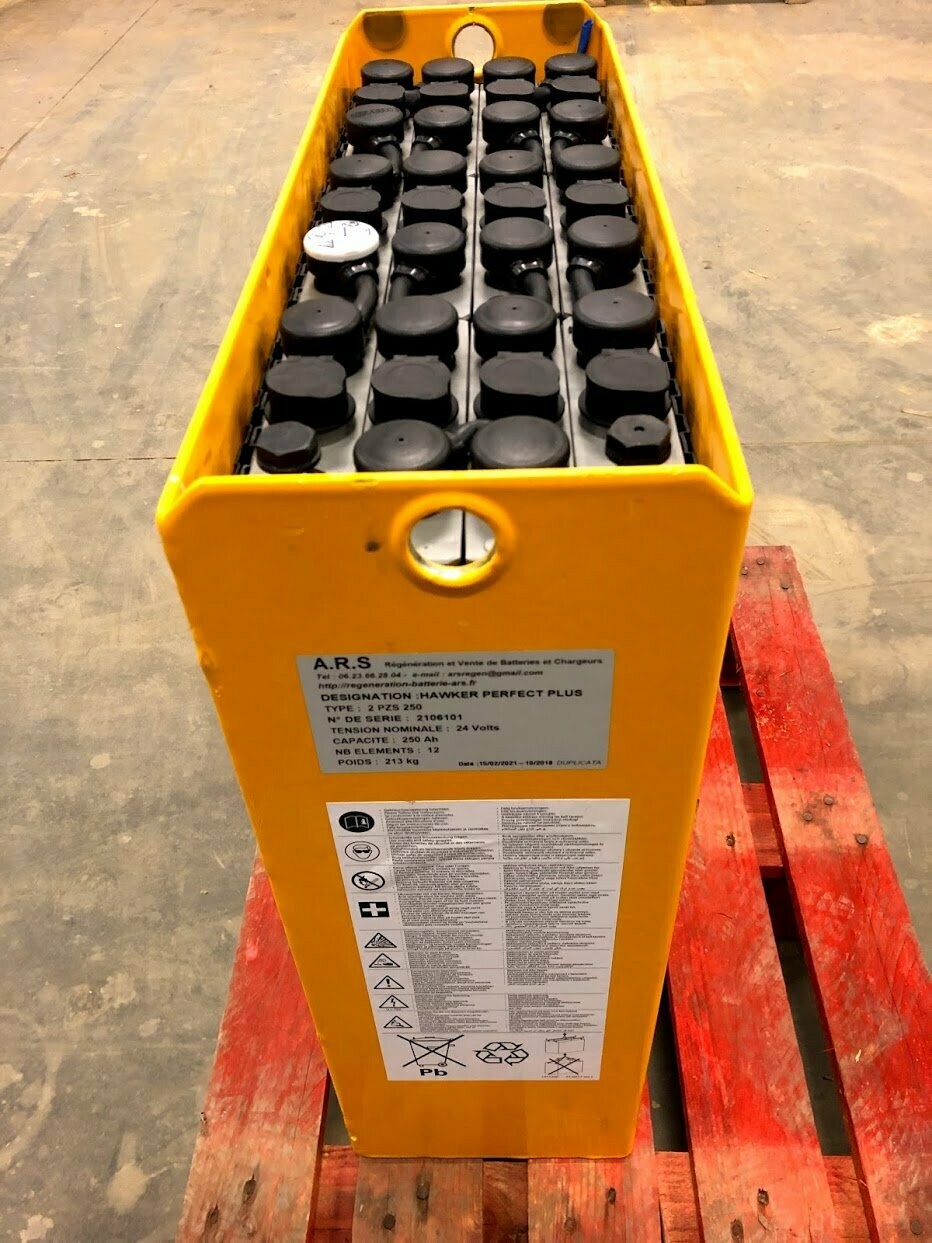 Batterie pour Nacelle GENIE GR 26 J ( 24V-250Ah )