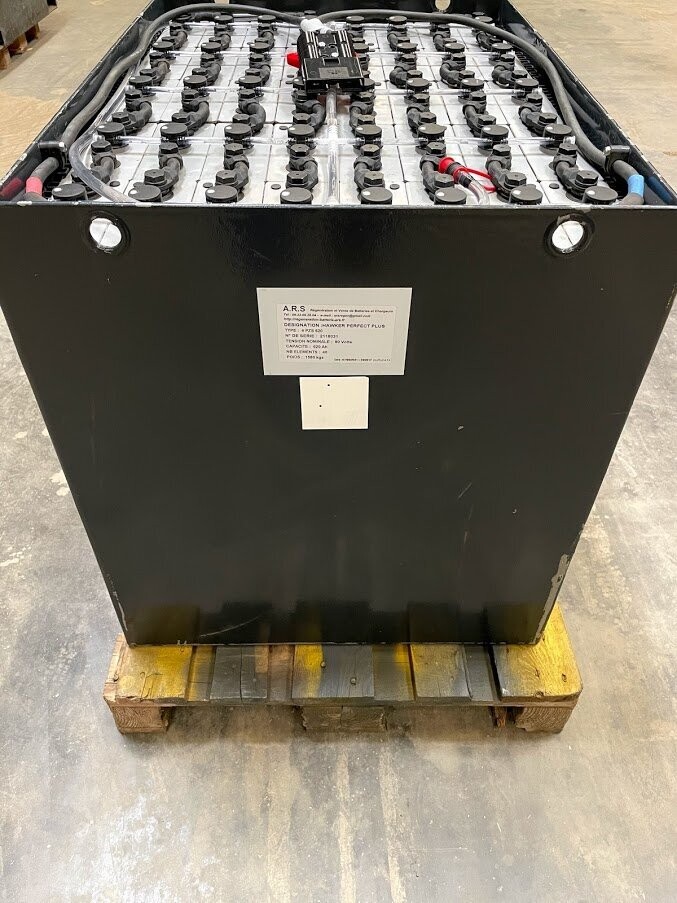 Batterie pour chariot CATERPILLAR EP20 (80V-620Ah)