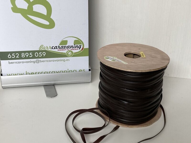 PERFIL CUBRE TORNILLO 12mm MARRON