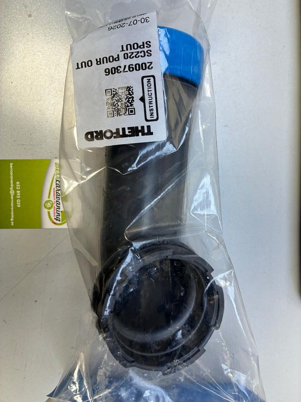 Tapa con tubo de salida cassette Thetford C220